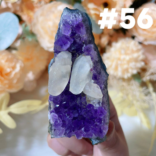 Amethyst with calcite freefrom