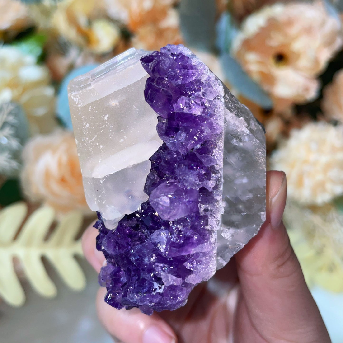 Amethyst with calcite freefrom